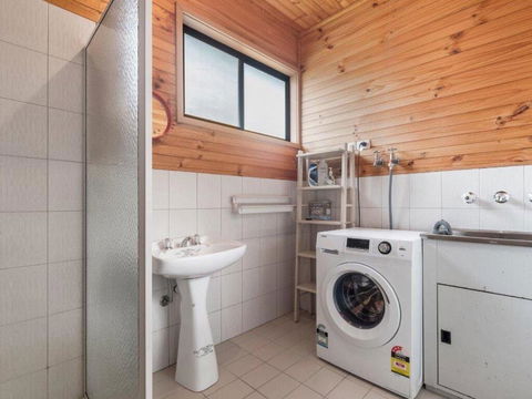 The Rosebud Beach Shack - Accommodation Redcliffe 3