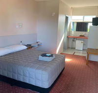The Royal Motel - Accommodation Redcliffe