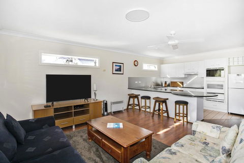 The Sands - 4/46 Jones Avenue Mollymook - Accommodation Redcliffe 0