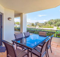 The Sands Unit 28 - Straight across the road from the beach - Accommodation Redcliffe