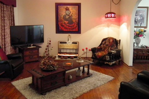 The Spanish Retreat And BnB - 24 Hrs - Accommodation Redcliffe 0