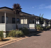 The Sundowner Cabin  Tourist Park - Accommodation Redcliffe