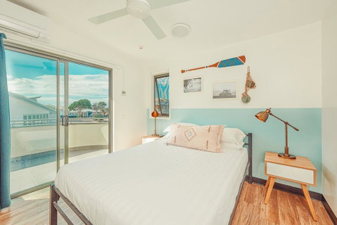 The Surf House - Accommodation Redcliffe 0