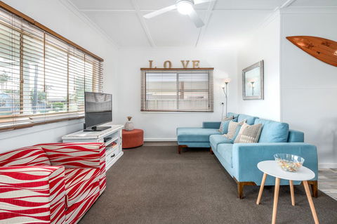 The Surf Shack - Accommodation Redcliffe 3