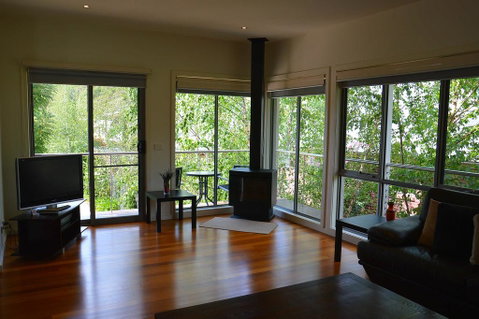 The Track - Beautiful Townhouse In Bright - Accommodation Redcliffe 2