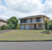 The Verandah' 9 Hanson Avenue - fantastic child friendly home - Accommodation Redcliffe