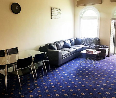 The Wharf Hotel - Accommodation Redcliffe 1