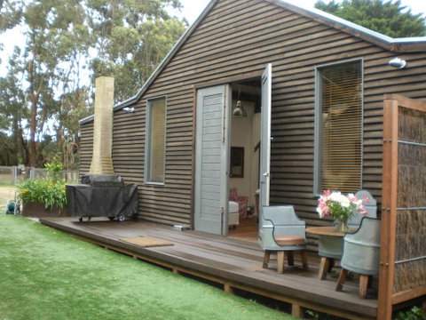 The Woolshed - Accommodation Redcliffe 0