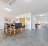 Thompson Ave Apartments - Accommodation Redcliffe