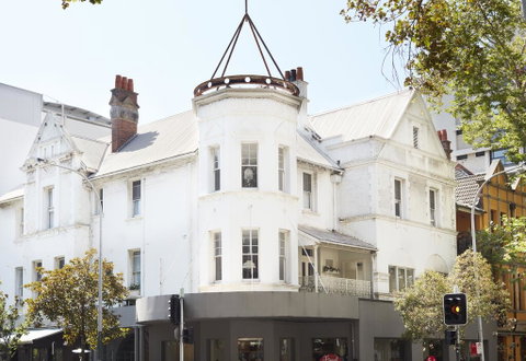 Three Rooms Sydney - Accommodation Redcliffe 0