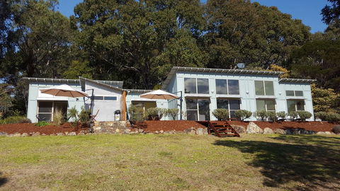 Tilba Coastal Retreat - Accommodation Redcliffe 0