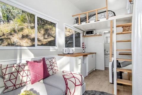 Tiny St Albans - Accommodation Redcliffe 2