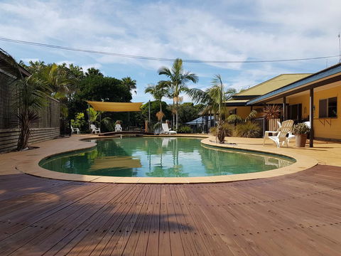 Tiona Holiday Park - Accommodation Redcliffe 1