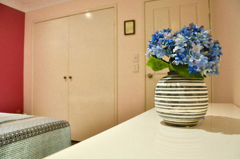 TL Warmest Homestay - Accommodation Redcliffe 3