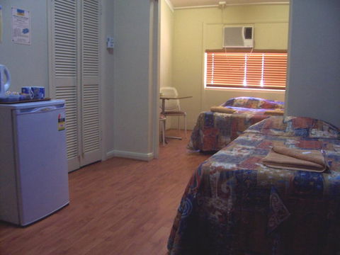 Todd Tavern - Accommodation Redcliffe 3