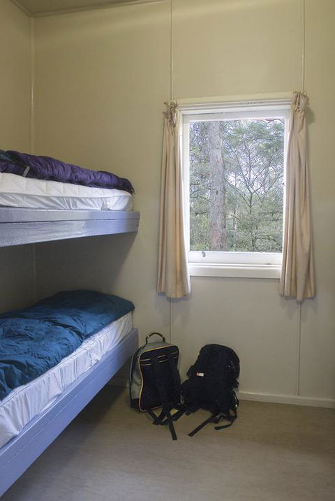 Toms Cabin - Accommodation Redcliffe 3