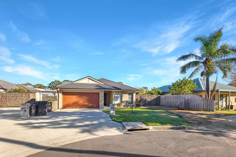 Toonalook Retreat - Pet Friendly And Close To Town - Accommodation Redcliffe 0