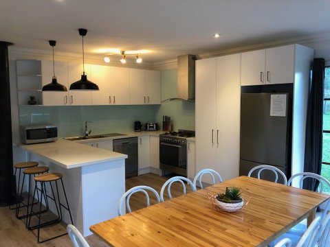 Toorongo River Chalets - Accommodation Redcliffe 1