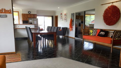 Top Deck Beachside - Accommodation Redcliffe 2