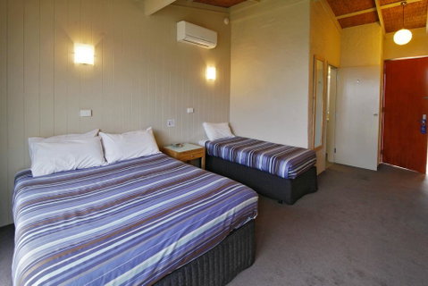 Torquay Hotel/Motel - Accommodation Redcliffe 3