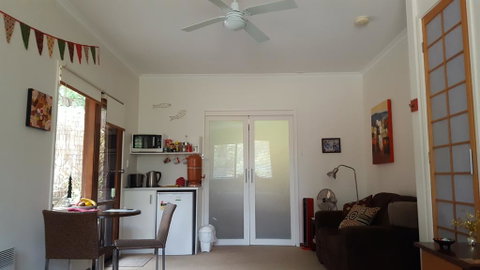 TorquayToongahra BnB - Accommodation Redcliffe 3