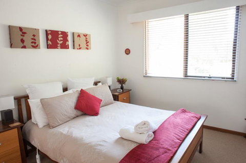 TorquayToongahra BnB - Accommodation Redcliffe 1