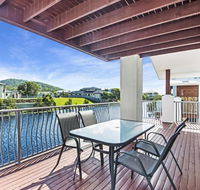 Townhouse on the Canal - Accommodation Redcliffe