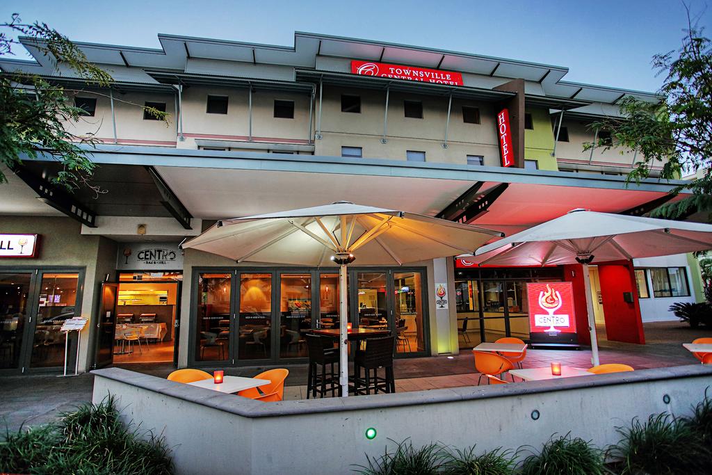 Castle Hill QLD Accommodation Redcliffe