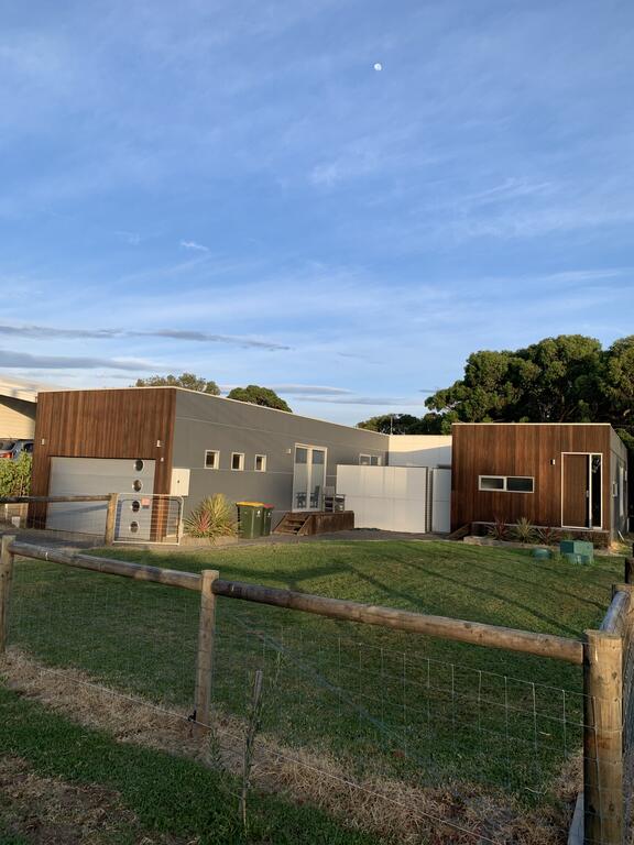 Combienbar VIC Accommodation Redcliffe