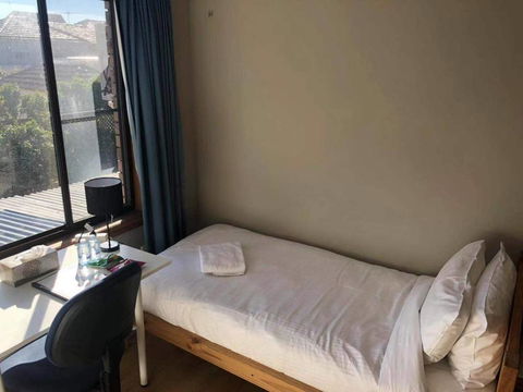 Traveler's Affordable Studio Unit (Beverly Hills) - Accommodation Redcliffe 1