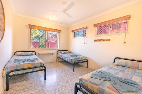 Travellers Oasis - Accommodation Redcliffe 2