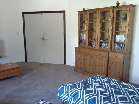 Tree Lodge - Accommodation Redcliffe 3