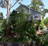 Treetops - Newly renovated in the village - Accommodation Redcliffe