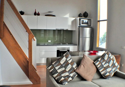 Triggerplant 4-DPA - Accommodation Redcliffe 2