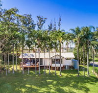 Triloka Lodges - Accommodation Redcliffe