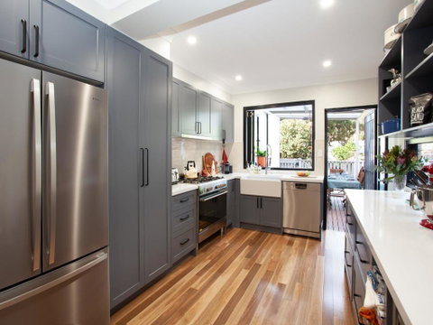 TRENDY TERRACE (H)-L'Abode - Accommodation Redcliffe 2