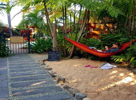 Tropic Days Boutique Hostel - Accommodation Redcliffe 1