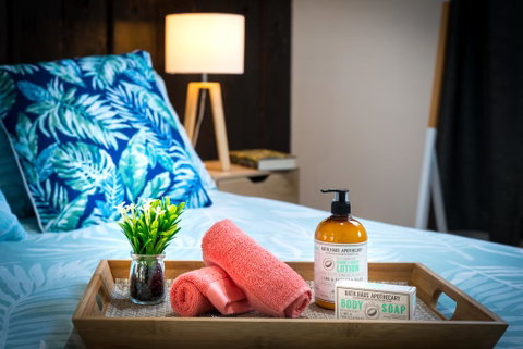 Tropic Studio, A Unique Hidden Gem! - Accommodation Redcliffe 0