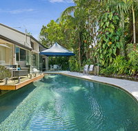 Tropical 5 bedroom family getaway in Noosa Heads - Accommodation Redcliffe