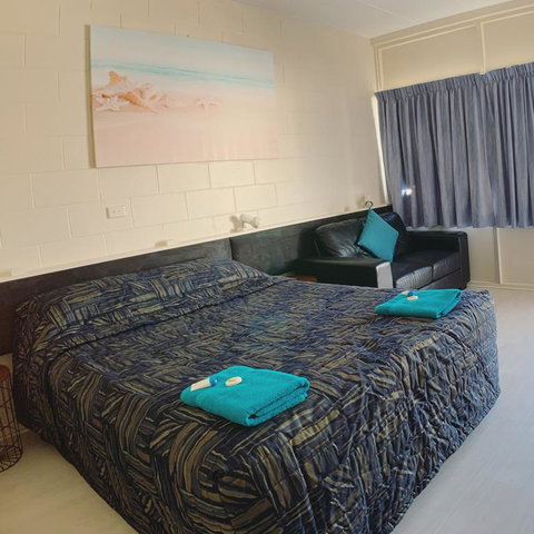 Tropical City Motor Inn - Accommodation Redcliffe 3