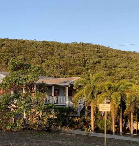 Tropical Styling - Accommodation Redcliffe 3