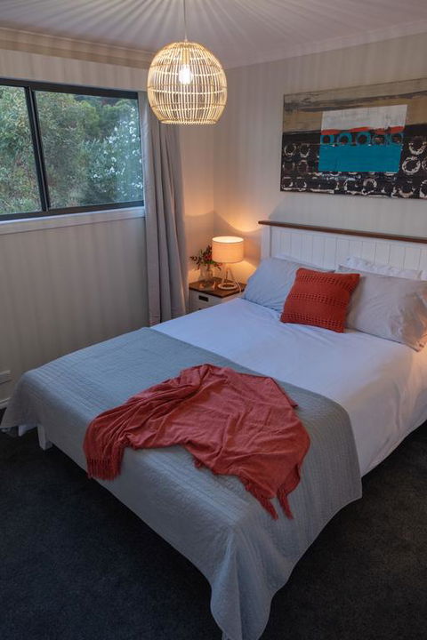 Tully Cottage B&B - Accommodation Redcliffe 3
