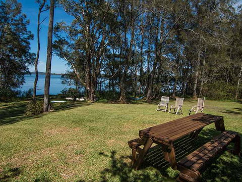 Tuppy's On The Lake - Accommodation Redcliffe 0