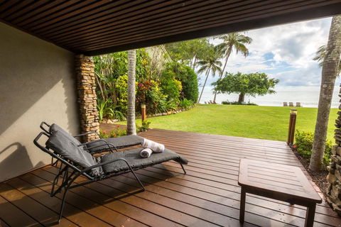 Turtle Cove Beach Resort - Adults Only LGBTQIA & Allies - Accommodation Redcliffe 2
