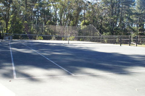 Twin Falls Bush Cottages - Accommodation Redcliffe 2