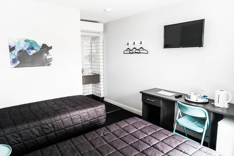 Twin Willows Hotel - Accommodation Redcliffe 3