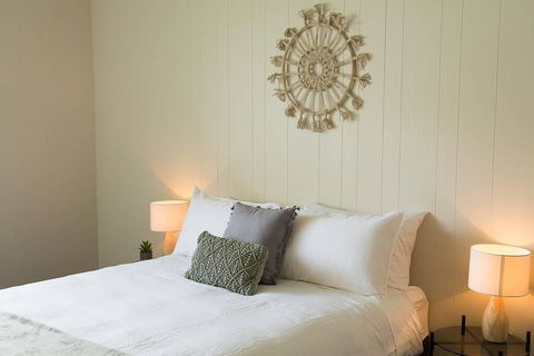 Two Bedroom Gem, Short Drive To MONA - Accommodation Redcliffe 1