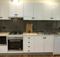 Tyntynder Garden Cottage 4 - Accommodation Redcliffe