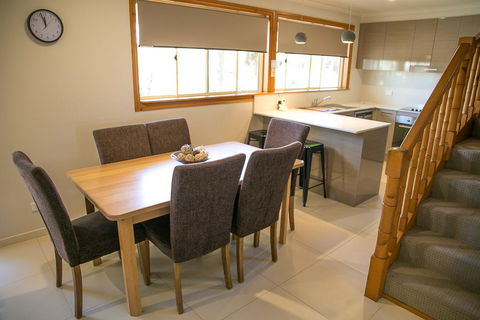 Ultiqa Village Resort - Accommodation Redcliffe 3
