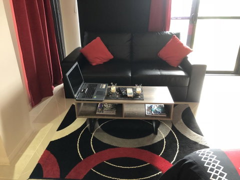 Ultra Modern Private Studio Room - Accommodation Redcliffe 1